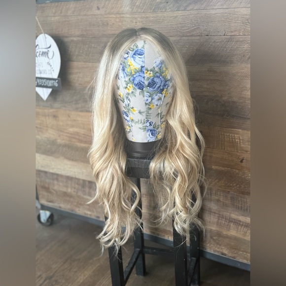 Lace wig 9*6 26inches 250 density  beautiful just like the photo - Picture 8 of 8